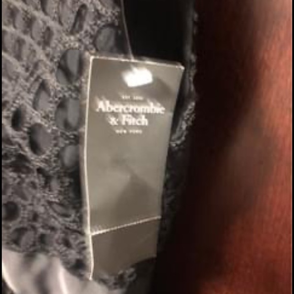 Black dress with lining and eyelit - Picture 3 of 3